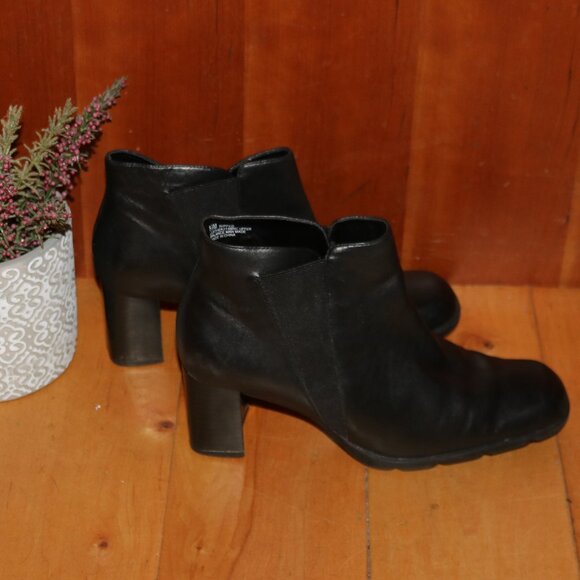 Aerosoles Black Leather Square Toe Comfort Flexible Sole Ankle Booties Sz 8.5 - Picture 4 of 8